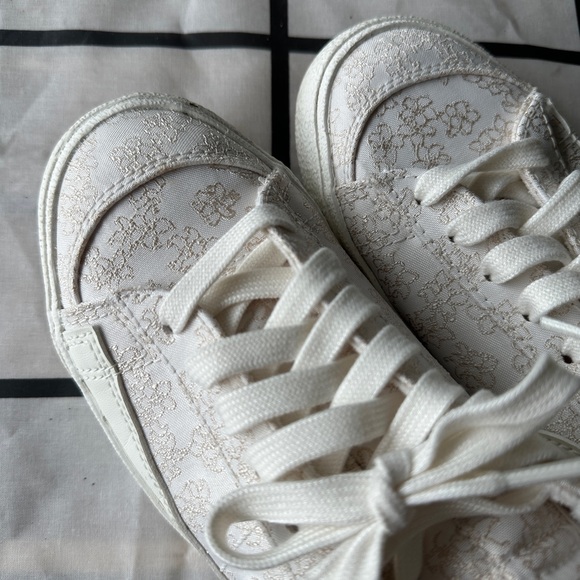 Nike Women’s Blazer Low ‘77 SE in Sail/Sesame - Picture 8 of 8